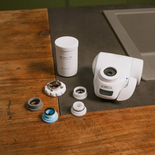 BRITA On Tap Pro V-MF Csapvízszűrő Rendszer LCD Kijelzővel, Fehér